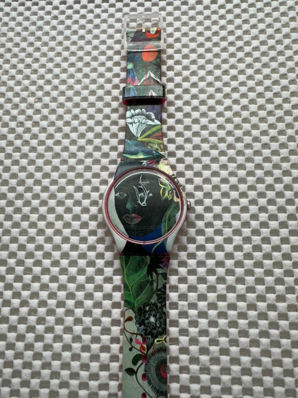 Swatch Watch Flowerhead SUOZ164 Ckassic 2014 - Picture 2 of 7